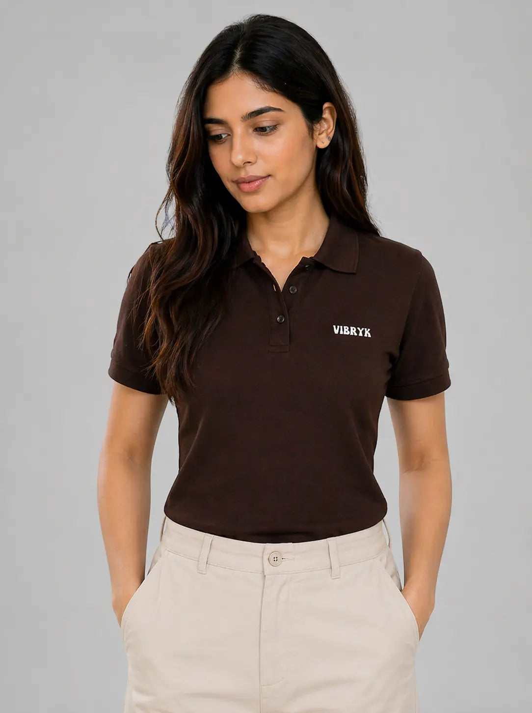 Slim fit polo t-shirt for women in everyday wear