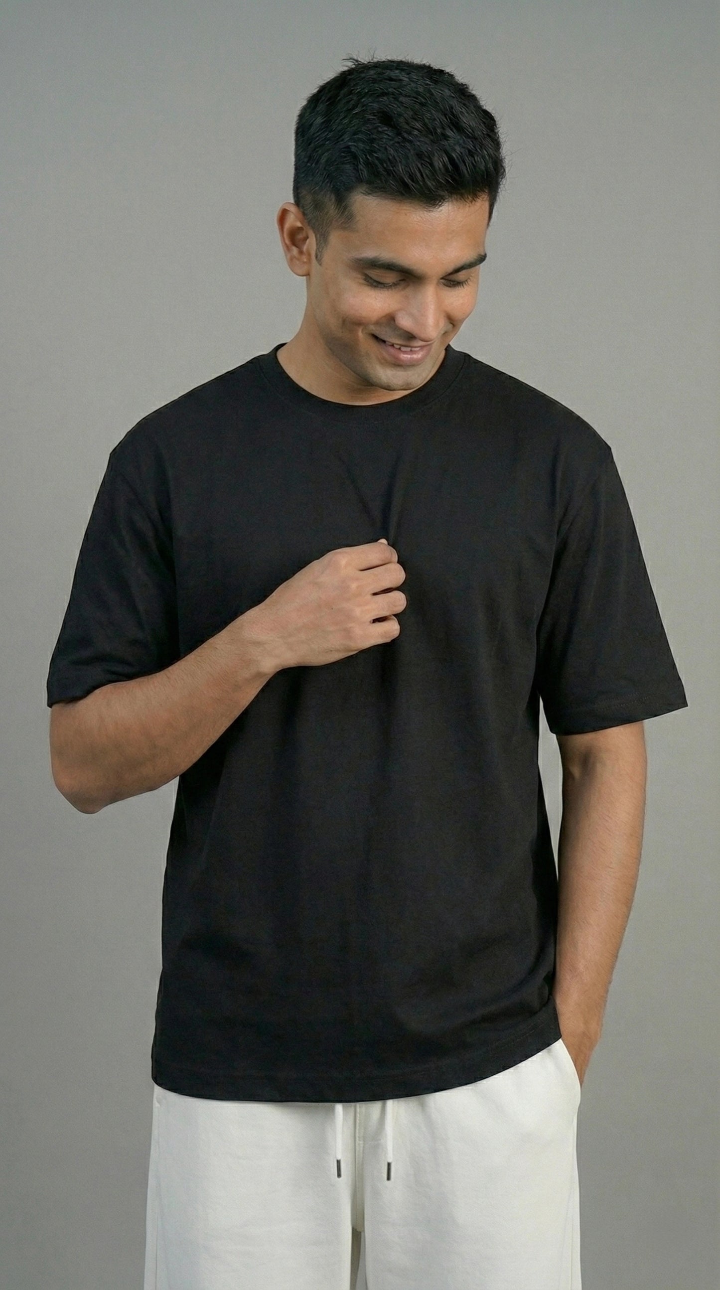Black unisex oversized t shirt